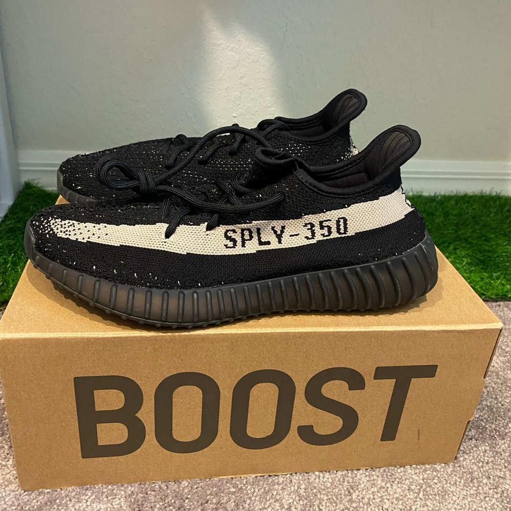 Yeezy boost 350 V2